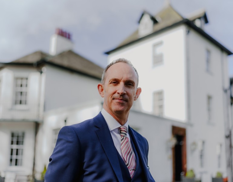 Renowned Scottish Hotelier Makes Return to Dunkeld House Hotel as General Manager ?? ''