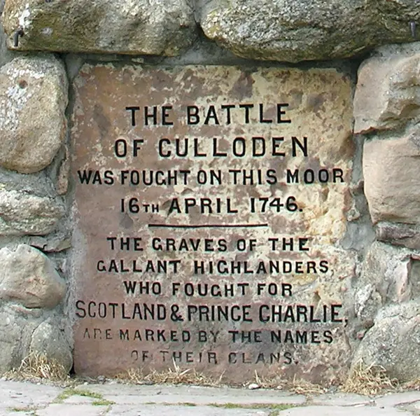 Culloden Battlefield Memorial Inverness M Metz Derivative Work Lampel Wikimedia Cc Sa 3