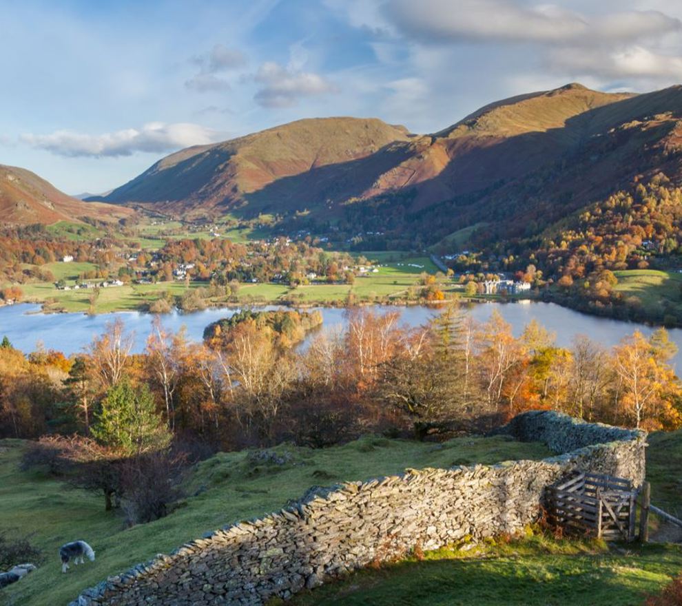 Where and When to See the Leaves Turn in the Lake District ?? ''