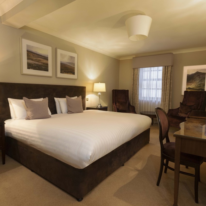 Thainstone House Deluxe King