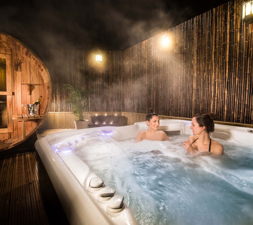 Thainstone House Outdoor Hot Tub Without Glasses