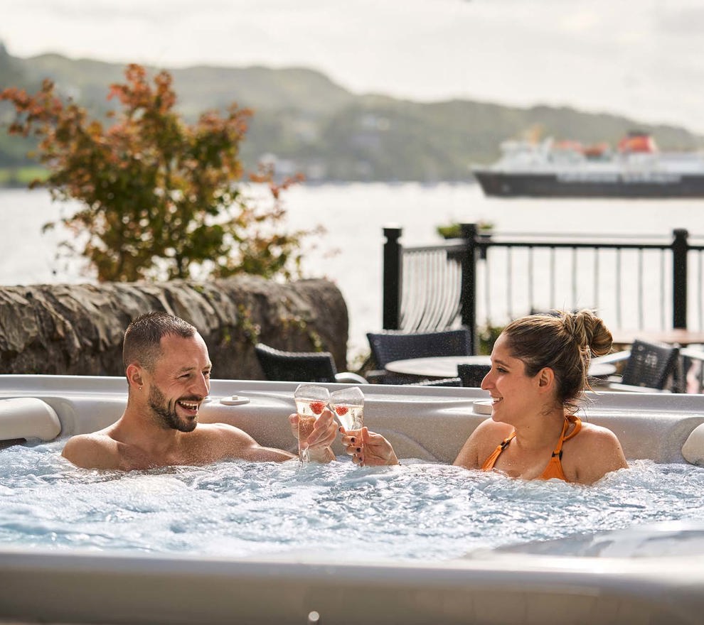 Oban Bay Hotel Thermal Experience Hot Tub With Champagne