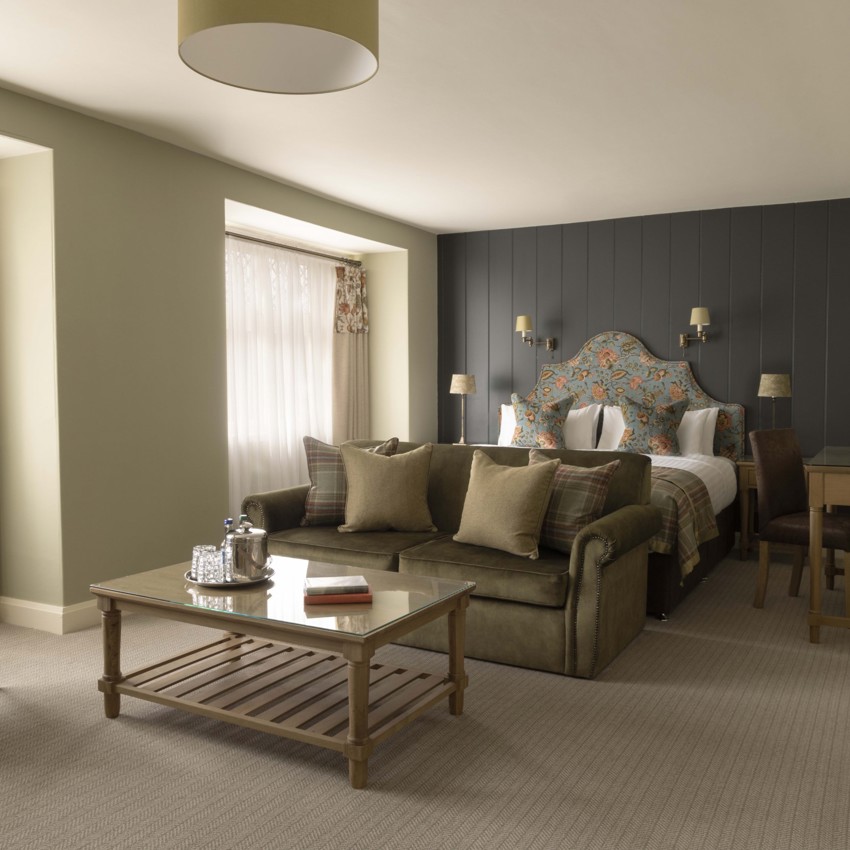 Balmoral Arms Premium Suite Balmoral
