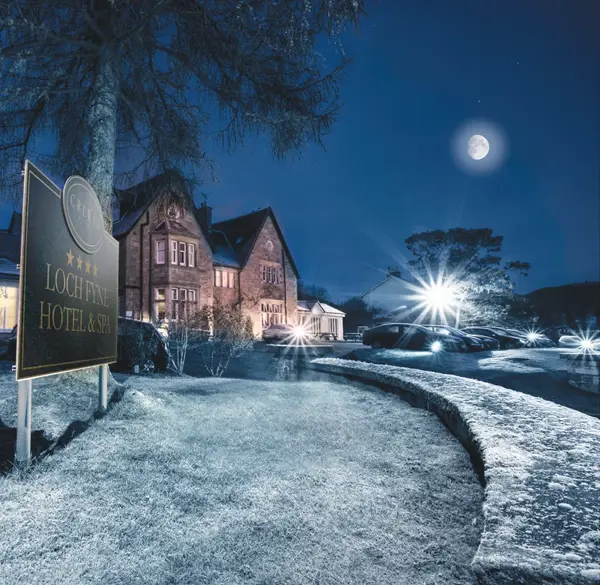 Lochfyne Exterior Winter2018 Lighter New Sign Lower Moon